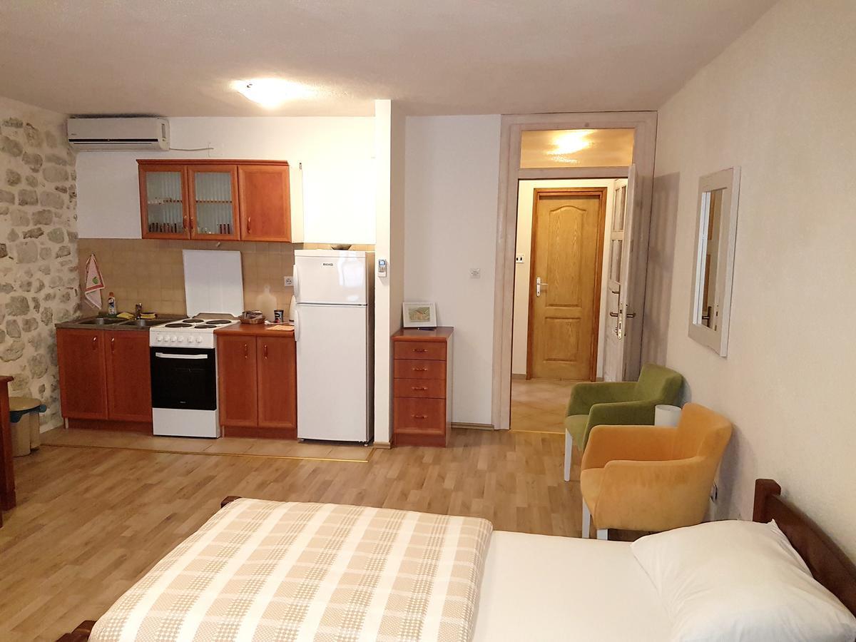 Apartments Historic Stone House Котор Экстерьер фото